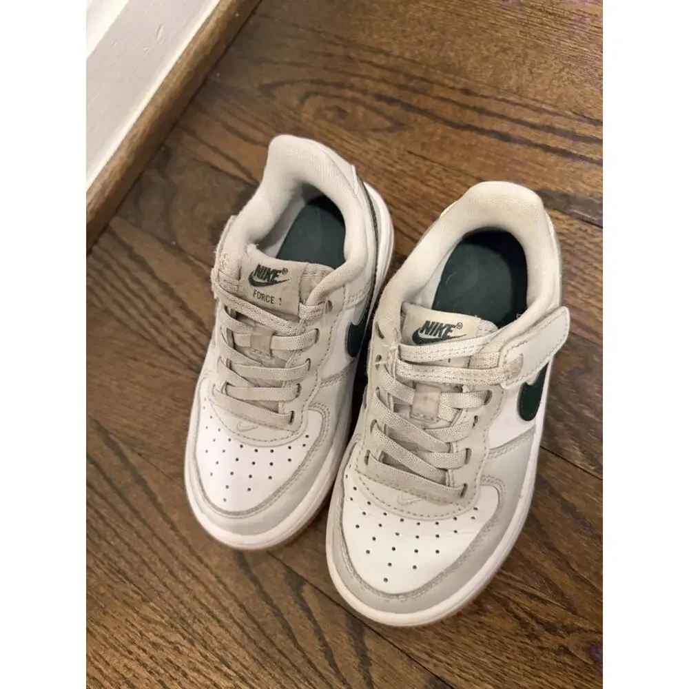 Nike Air Force One White green Little Kids Size 10.5c $90